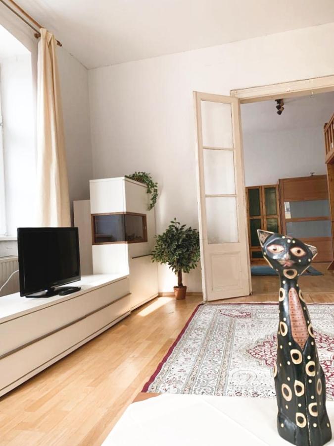Pension Huber - Apartement Wien 9 Екстер'єр фото